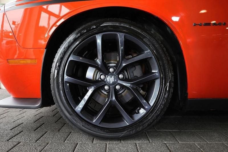 Gebraucht Dodge Challenger 377 PS (277 kW) 2020 Go mango Coupé