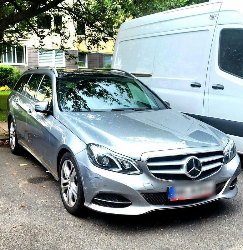 Silber Gebraucht 2013 Mercedes E350 Avantgarde Kombi | 13.900 € (Etwas zu teuer) - Bild 1/4