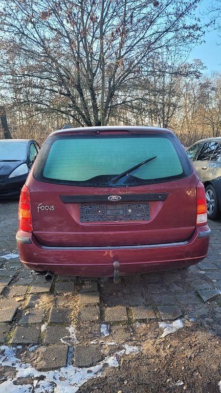 Gebraucht Ford Focus 116 PS (85 kW) 2004 Rot Limousine