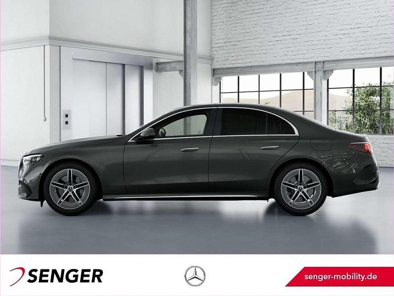 Gebraucht Mercedes E300 AMG 197 PS (144 kW) 2024 Lack graphitgrau Limousine