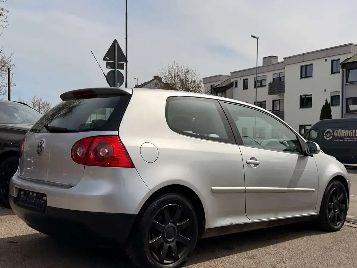 Brugt VW Golf Sportline 105 HK (77 kW) 2005 Sølv Coupe
