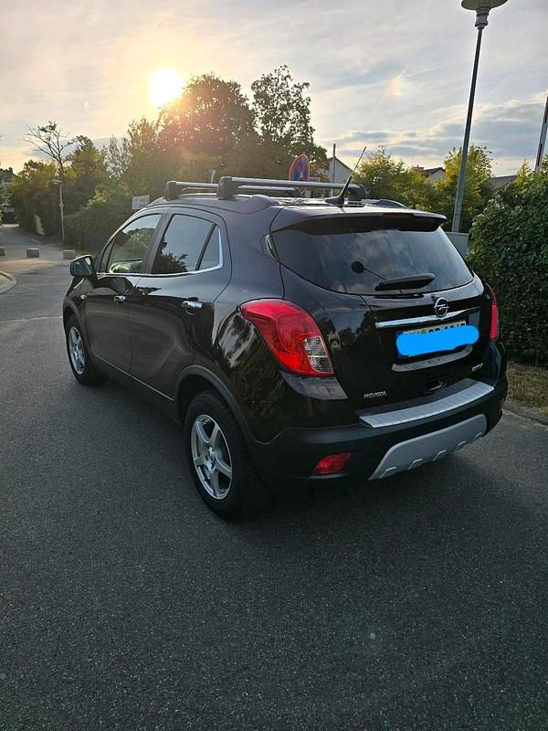 Braun Gebraucht 2013 Opel Mokka SUV | 10.250 € (Teuer) - Bild 1/4