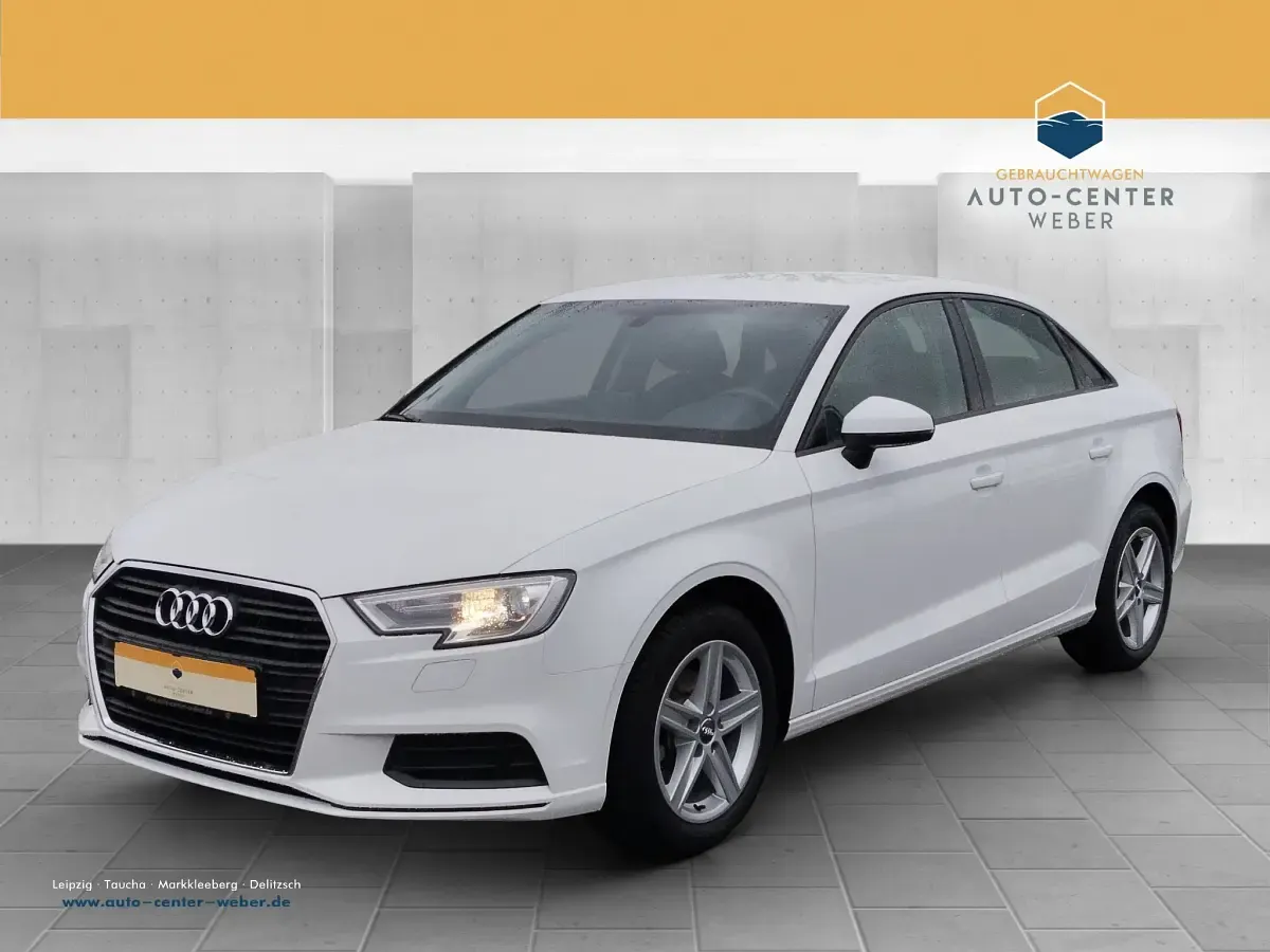 Usado Audi A3 Comfort 116 HP (85 kW) 2020 Branco Sedan