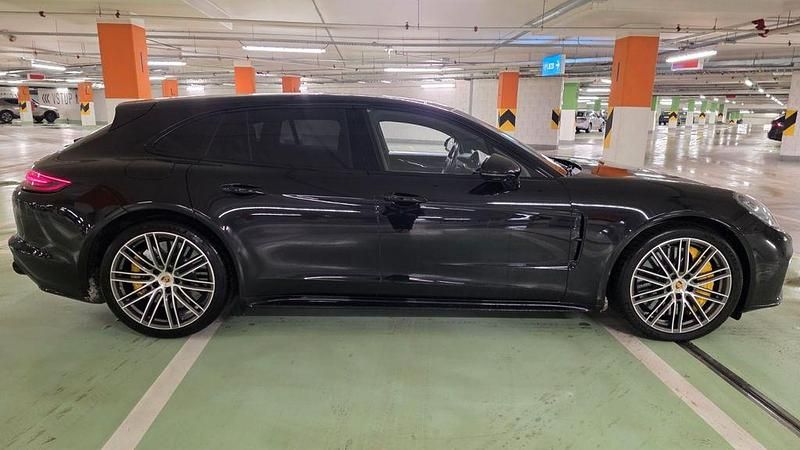 Gebraucht Porsche Panamera 549 PS (403 kW) 2019 Schwarz Limousine