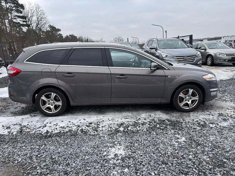 Gebraucht Ford Mondeo Titanium 160 PS (117 kW) 2013 Braun Kombi