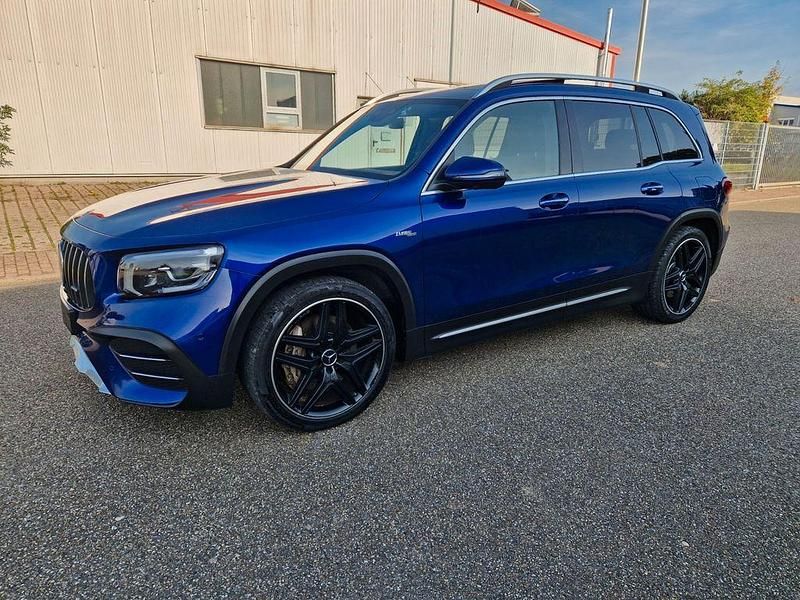 Blau Gebraucht 2020 Mercedes GLB35 AMG SUV | 35.900 € (Fairer Preis) - Bild 1/4