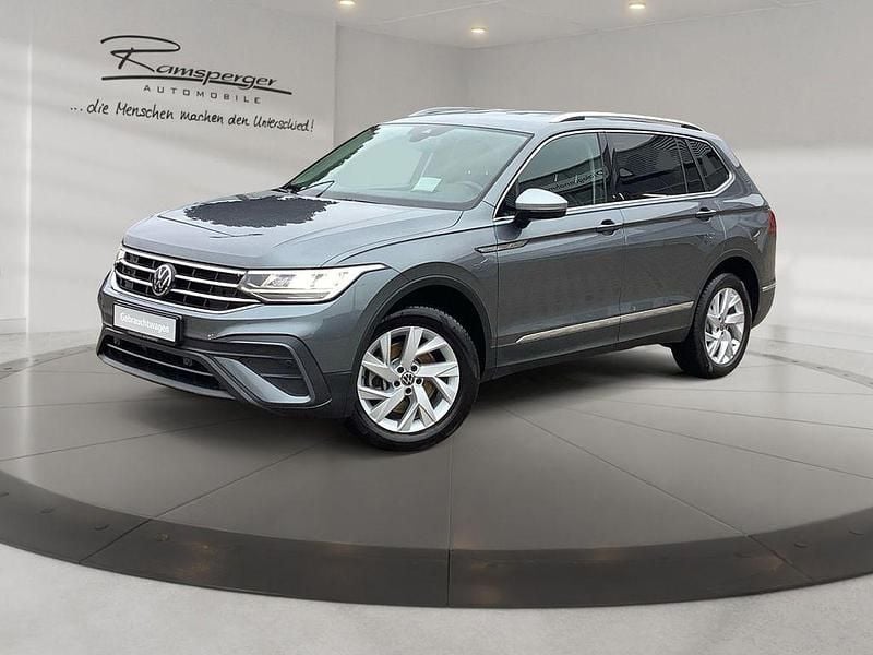 Gebraucht VW Tiguan Allspace Life 200 PS (147 kW) 2022 Grau (2r platinum grey metallic) SUV