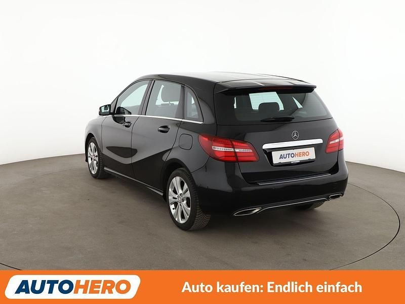 Gebraucht Mercedes B200 Urban 136 PS (100 kW) 2016 Schwarz Van / Kleinbus