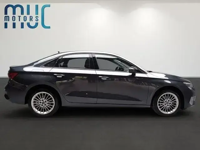 Brugt Audi A3 Design 110 HK (80 kW) 2023 Grå Sedan