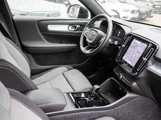 Gebraucht Volvo XC40 120 PS (88 kW) 2025 SUV