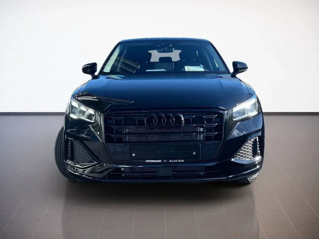Gebraucht Audi Q2 Advanced 150 PS (110 kW) 2026 Mythosschwarz SUV