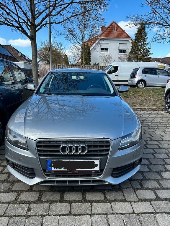 Gebraucht Audi A4 Ambiente 170 PS (125 kW) 2011 Silber Limousine