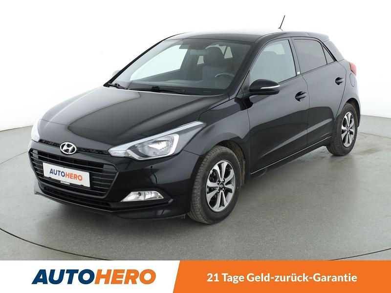 Schwarz Gebraucht 2018 Hyundai i20 Passion Limousine | 10.500 € (Fairer Preis) - Bild 1/3