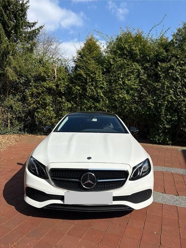 Gebraucht Mercedes E200 184 PS (135 kW) 2018 Weiß Coupé