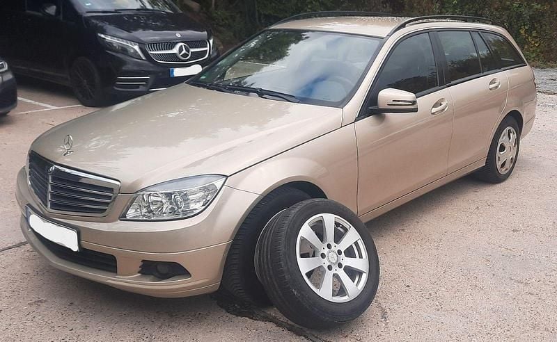 Beige Gebraucht 2009 Mercedes C200 Kombi | 6.900 € (Guter Preis) - Bild 1/4