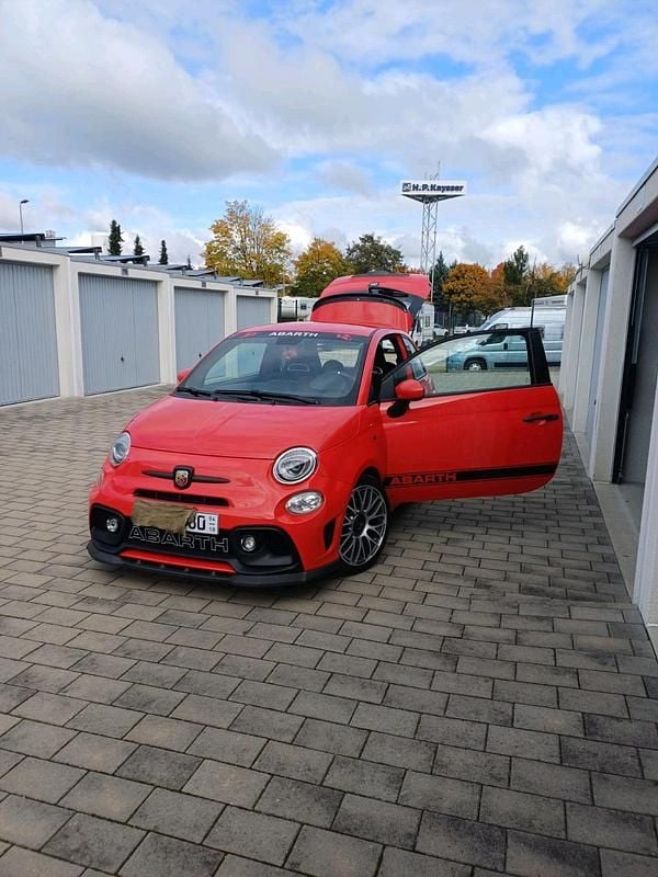 Rot Gebraucht 2018 Abarth 595 Kleinwagen | 17.500 € (Guter Preis) - Bild 1/4