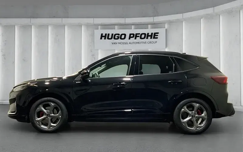 Gebraucht Ford Kuga ST-Line X 186 PS (136 kW) 2024 Schwarz SUV