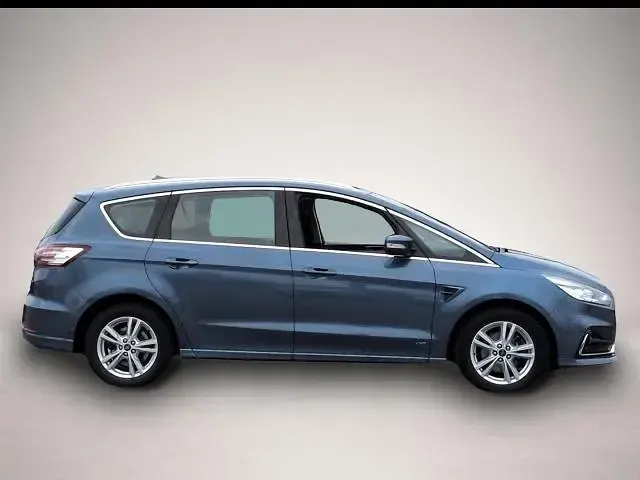 Gebraucht Ford S-MAX Titanium 190 PS (139 kW) 2022 Manufacturer Van / Kleinbus