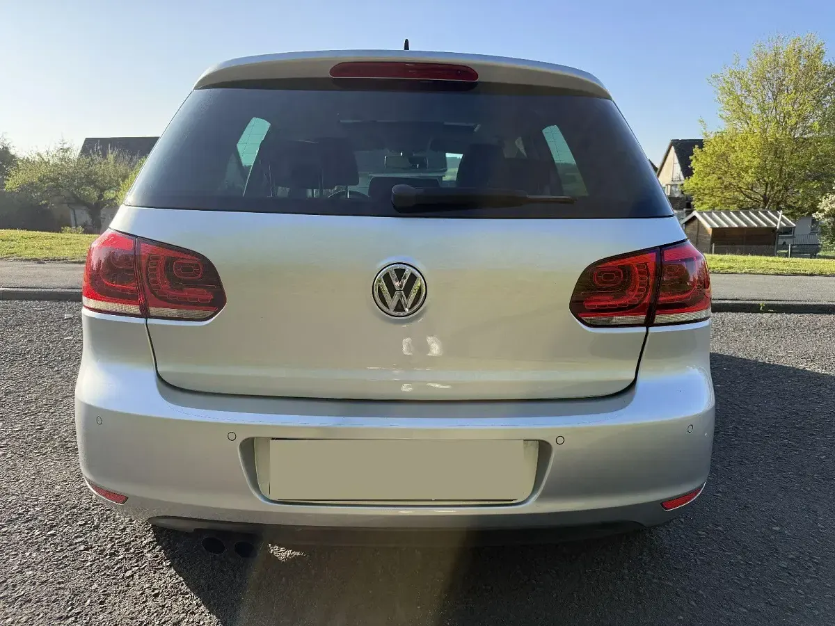 Gebraucht VW Golf VI Highline 160 PS (117 kW) 2011 Silber Kleinwagen