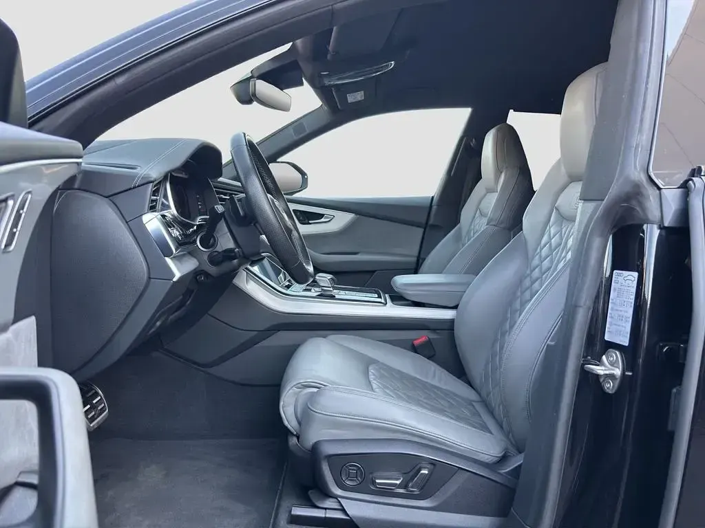 Gebraucht Audi Q8 Sport 462 PS (339 kW) 2022 Schwarz SUV