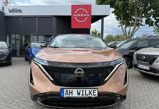 Neu Nissan Ariya Advance 160 kW (218 PS) 2025 Gold SUV