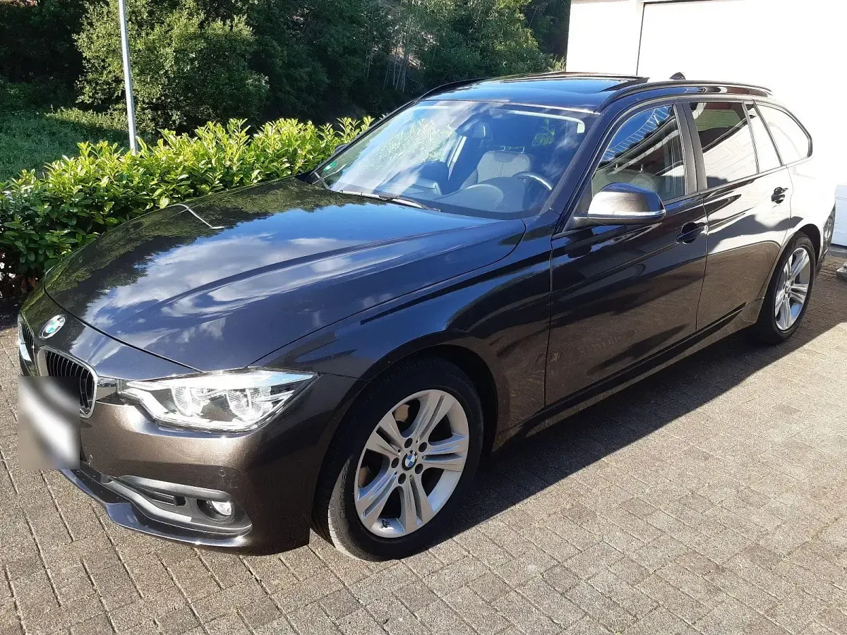 Gebraucht BMW 318 Sport Line 150 PS (110 kW) 2018 Kombi