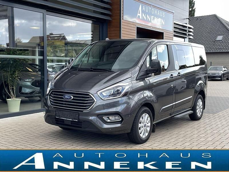 Magneticgrau (metallic) Gebraucht 2022 Ford Tourneo Van / Kleinbus | 30.850 € (Superpreis) - Bild 1/4