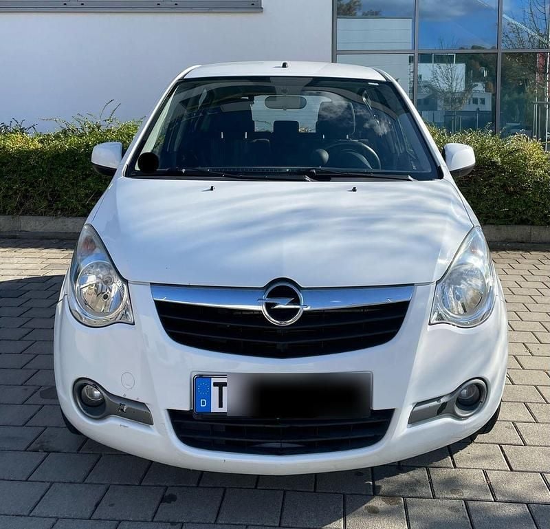 Weiß Gebraucht 2012 Opel Agila Edition Kleinwagen | 3.500 € (Fairer Preis) - Bild 1/4