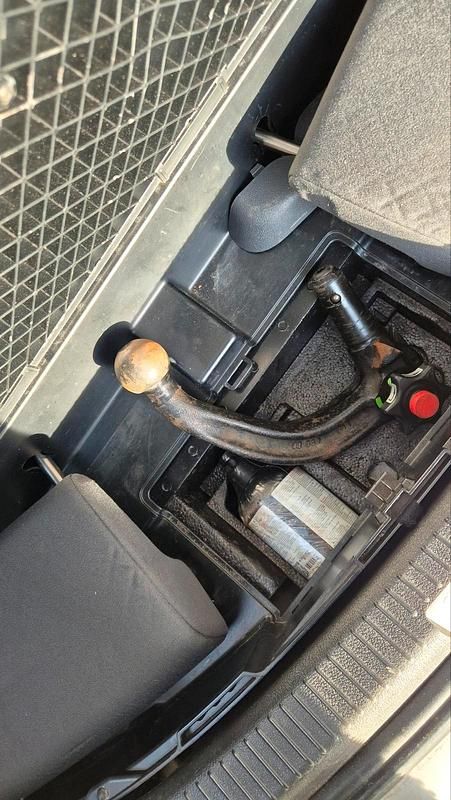 Gebraucht VW Touran 140 PS (102 kW) 2007 Silber Van / Kleinbus