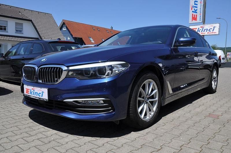 Blau Gebraucht 2018 BMW 530 Performance Limousine | 23.900 € (Superpreis) - Bild 1/4