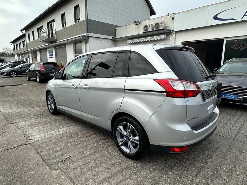 Second-hand Ford C-MAX 140 CP (102 kW) 2015 Argintiu Monovolum
