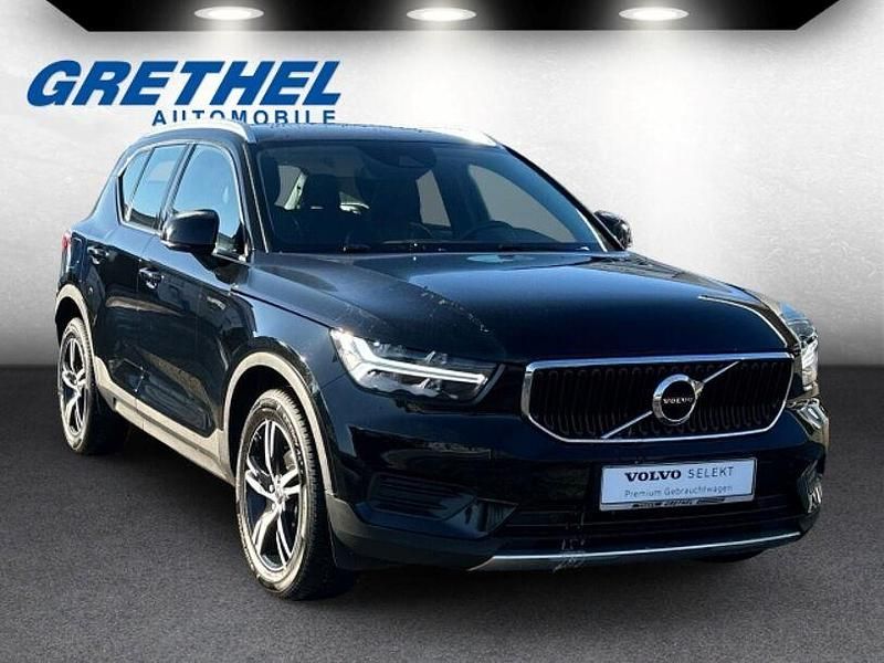 Schwarz Gebraucht 2019 Volvo XC40 Momentum SUV | 21.990 € (Teuer) - Bild 1/4