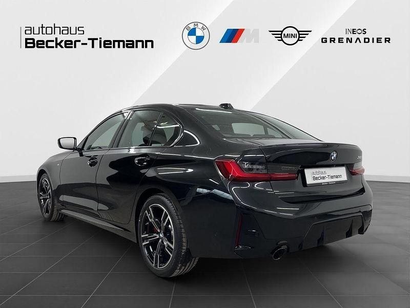 Gebraucht BMW 318 Performance 156 PS (114 kW) 2025 Saphirschwarz Limousine