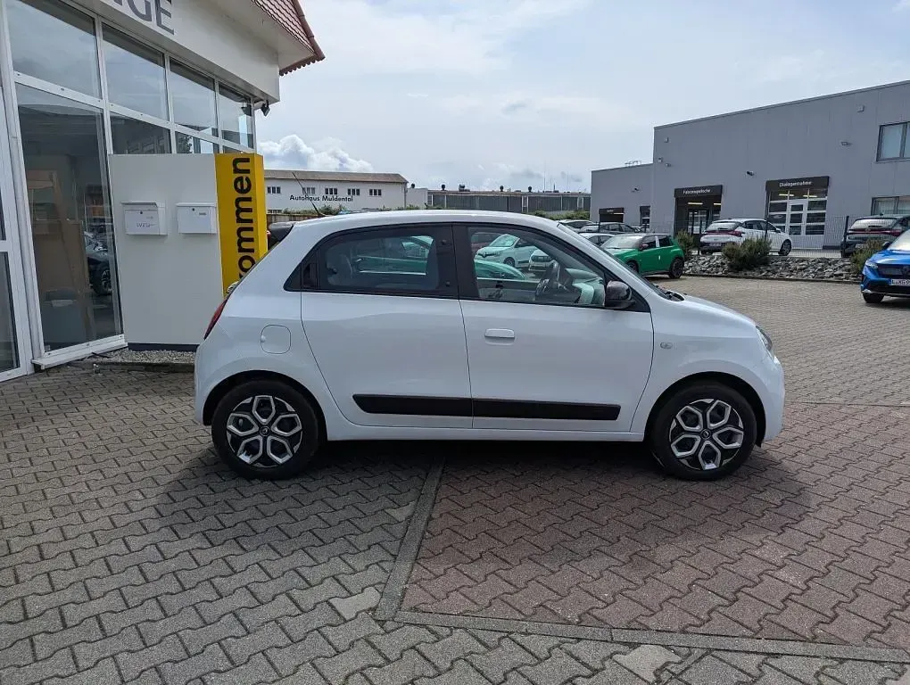 Gebraucht Renault Twingo Equilibre 65 PS (47 kW) 2023 Weiß Kleinwagen