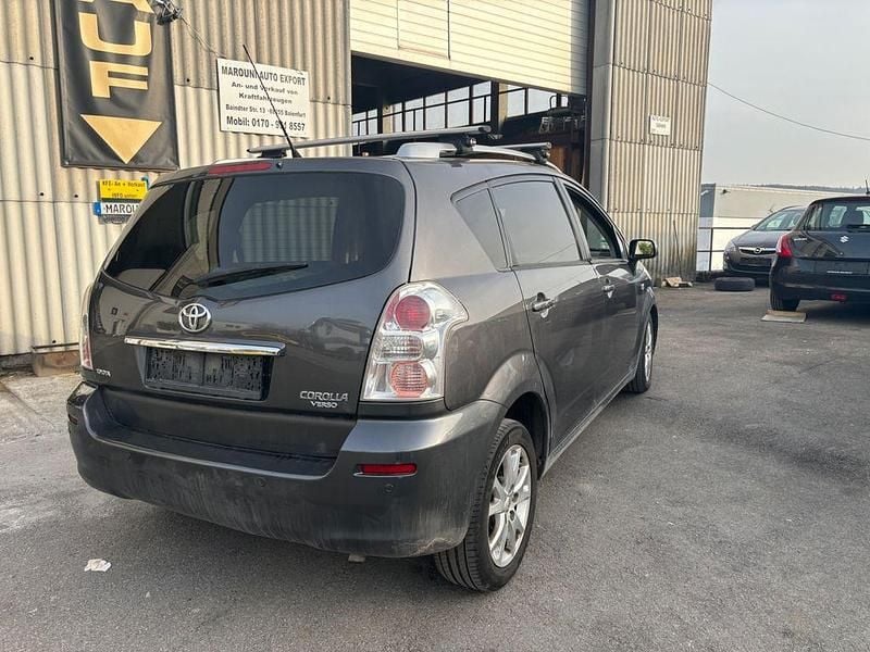 Gebraucht Toyota Corolla Verso 110 PS (80 kW) 2008 Grau Van / Kleinbus