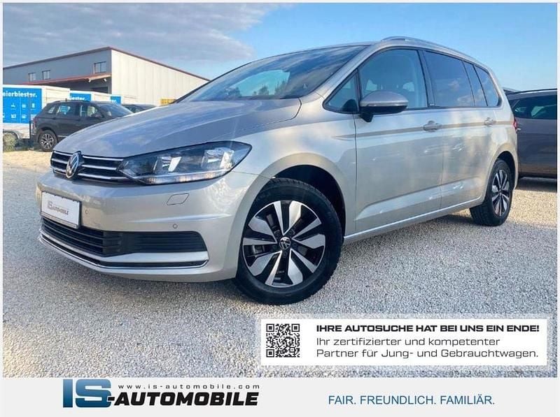 Ivory silver metallic Gebraucht 2024 VW Touran Move Van / Kleinbus | 32.849 € (Fairer Preis) - Bild 1/4