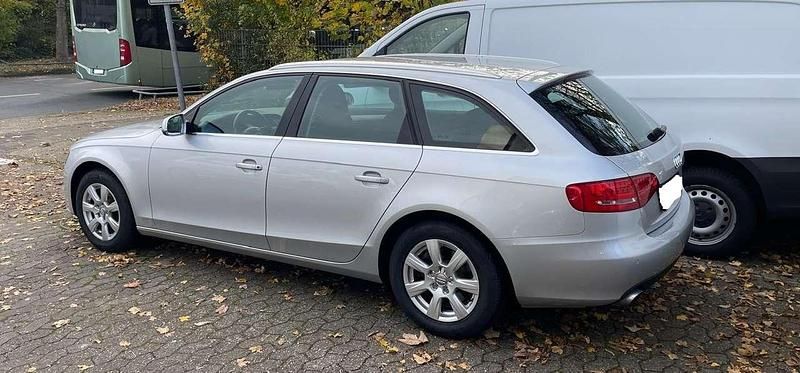 Gebraucht Audi A4 Ambiente 179 PS (131 kW) 2009 Grau Kombi