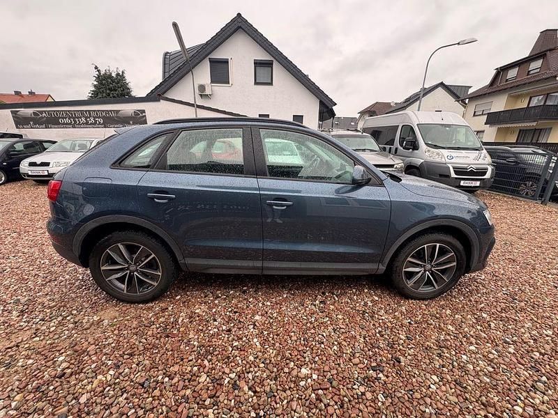 Gebraucht Audi Q3 S-Line 179 PS (131 kW) 2017 Blau SUV