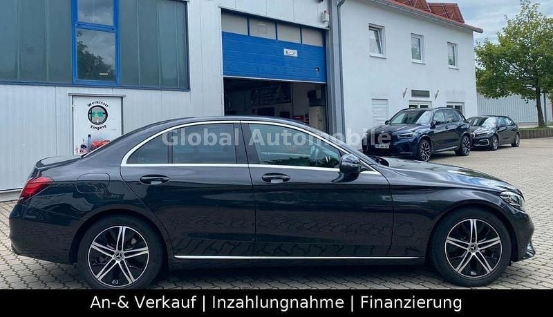 Gebraucht Mercedes C200 Avantgarde 160 PS (117 kW) 2020 Grau Limousine
