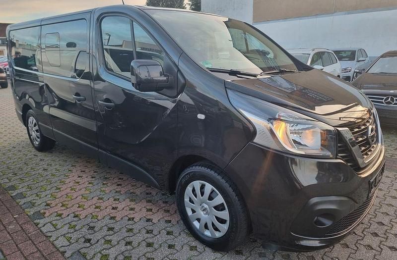 Gebraucht Nissan NV300 Premium Edition 120 PS (88 kW) 2019 Schwarz Van