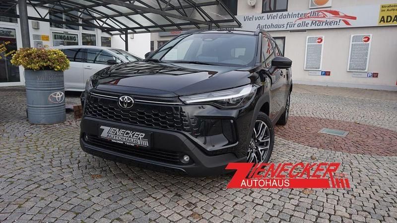 Neu Toyota Corolla Cross 178 PS (130 kW) 2025 Schwarz SUV