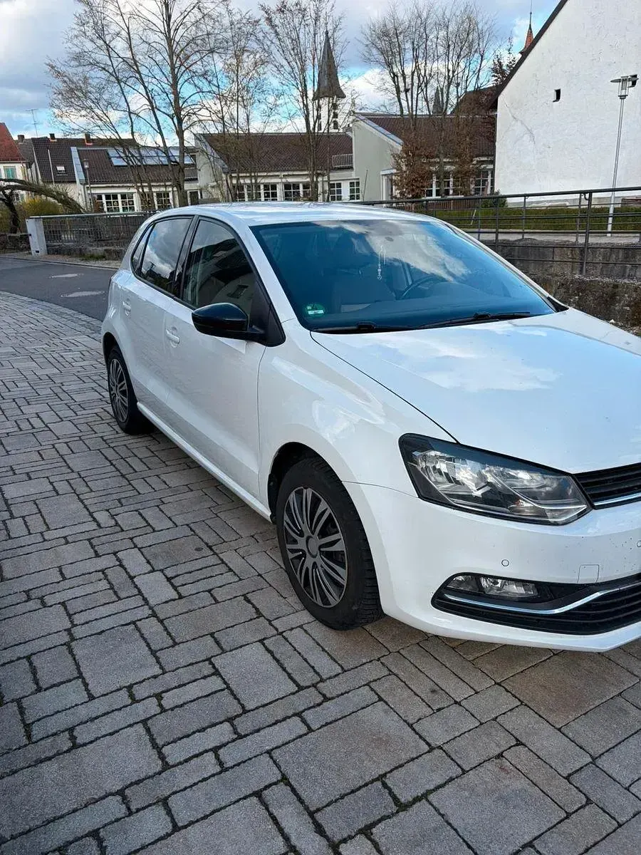 Gebraucht VW Polo 90 PS (66 kW) 2014 Weiß Limousine