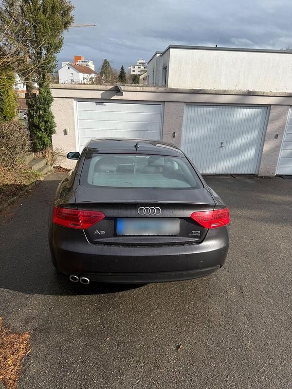 Gebraucht Audi A5 Sportback 177 PS (130 kW) 2015 Grau Kleinwagen