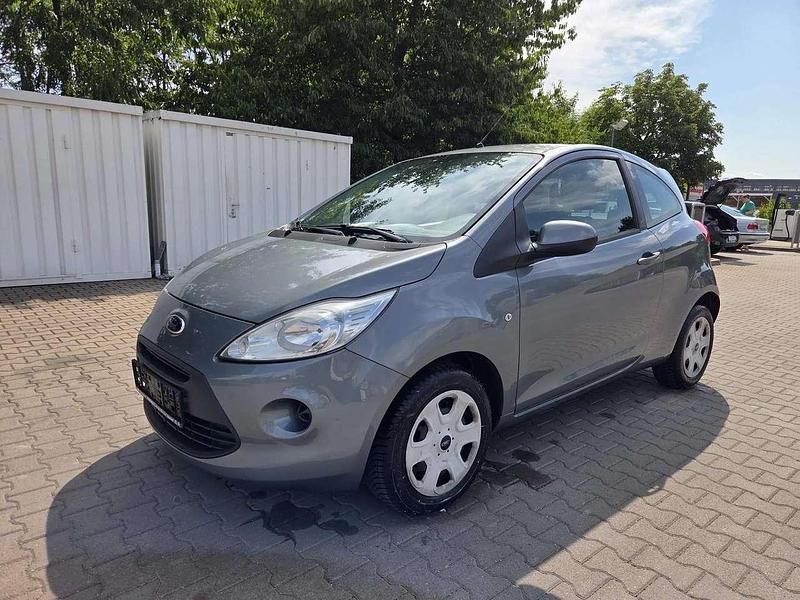 Grau Gebraucht 2012 Ford Ka Trend Kleinwagen | 3.499 € (Fairer Preis) - Bild 1/4