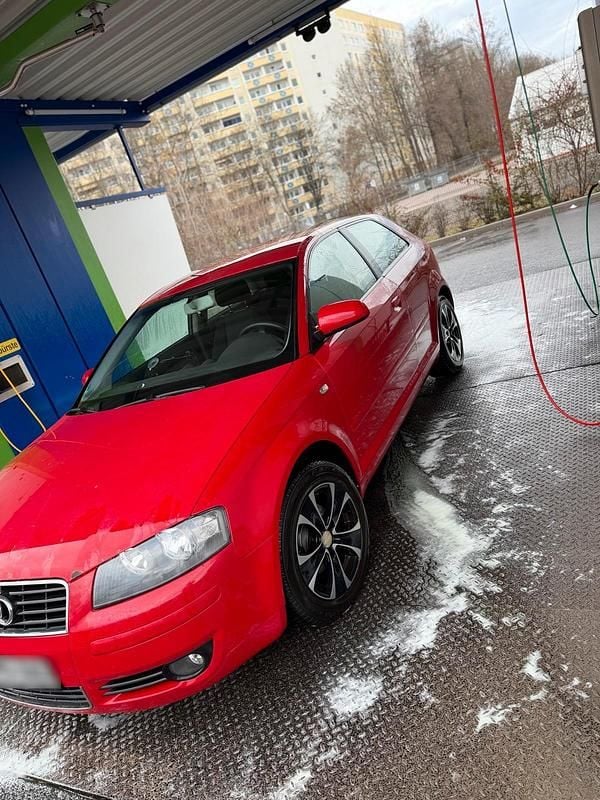 Gebraucht Audi A3 103 PS (75 kW) 2003 Rot Kleinwagen