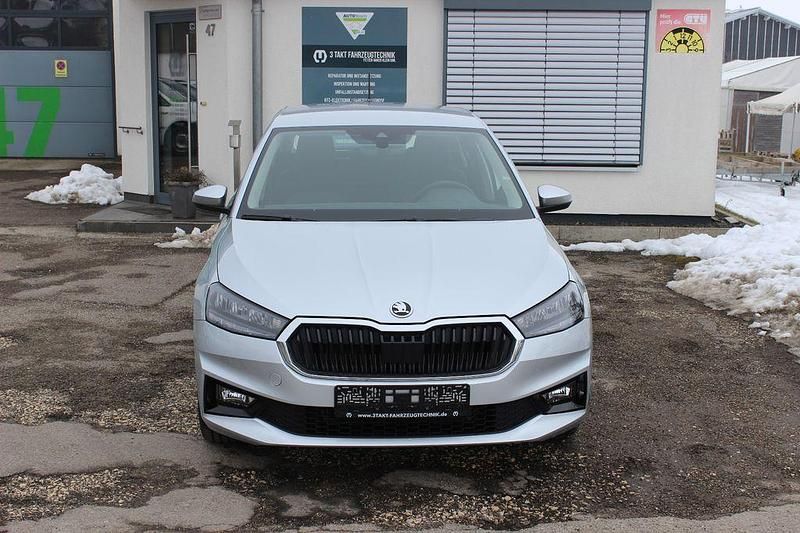 Gebraucht Skoda Fabia Selection 95 PS (69 kW) 2024 Silber Limousine