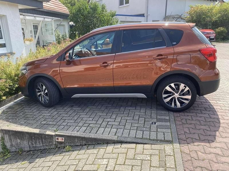 Gebraucht 2019 Suzuki SX4 S-Cross Comfort+ SUV | 16.400 € (Fairer Preis) - Bild 1/4