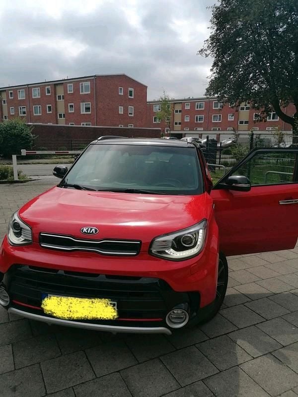 Rot Gebraucht 2018 Kia Soul DREAM-TEAM Edition SUV | 16.999 € (Etwas zu teuer) - Bild 1/4