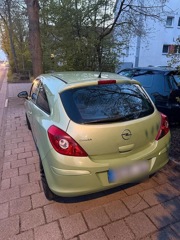 Second-hand Opel Corsa 80 CP (58 kW) 2009 Verde Hatchback