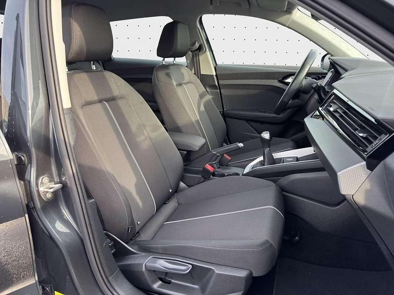 Gebraucht Audi A1 95 PS (69 kW) 2023 Manhattangrau metallic Limousine